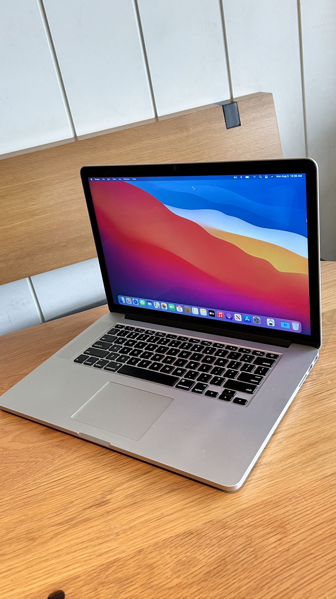 Apple MacBook Pro 15” Retina Display intel quad core i7 processor 16GB RAM 256GB FLASH STORAGE SSD $375