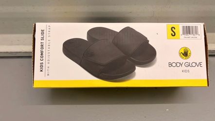 NIB Body Glove Comfort Slide Sandals Adjustable Strap Black - Brand New