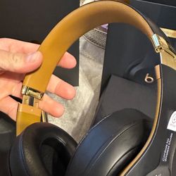 Beats Studio 3 Wireless Earbuds (cashapp Pay Only)