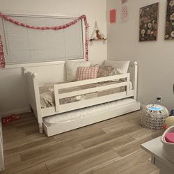 Pottery barn kids universal trundle twin bed