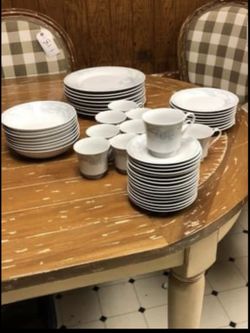 8 Place China set