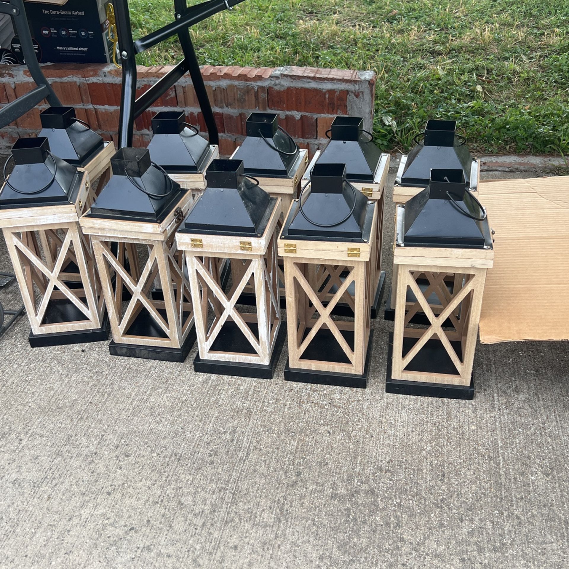 Outdoor lamps