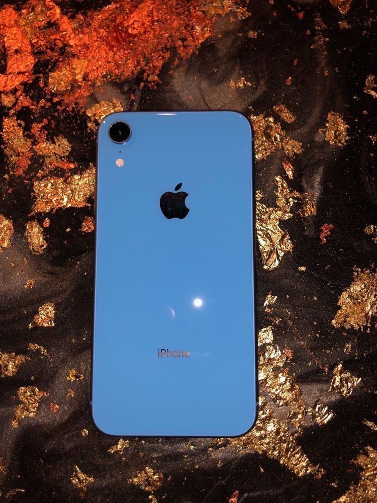 Blue iPhone XR Unlocked 128Gb