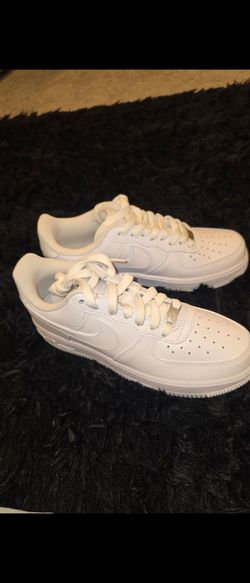 Nike Air Force 1 Low Triple White – Women's Size 7 and Size 8