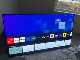 OLED 65 LIKE NEW TV WELL TAKEN CARE OF SEND ME OFFER