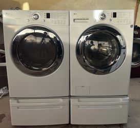 Washer and gas dryer