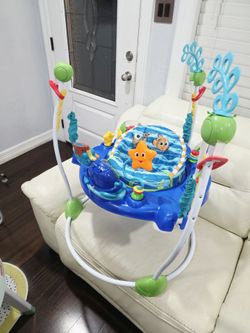 Baby Einstein Activity Center Jumper, Jumperoo.