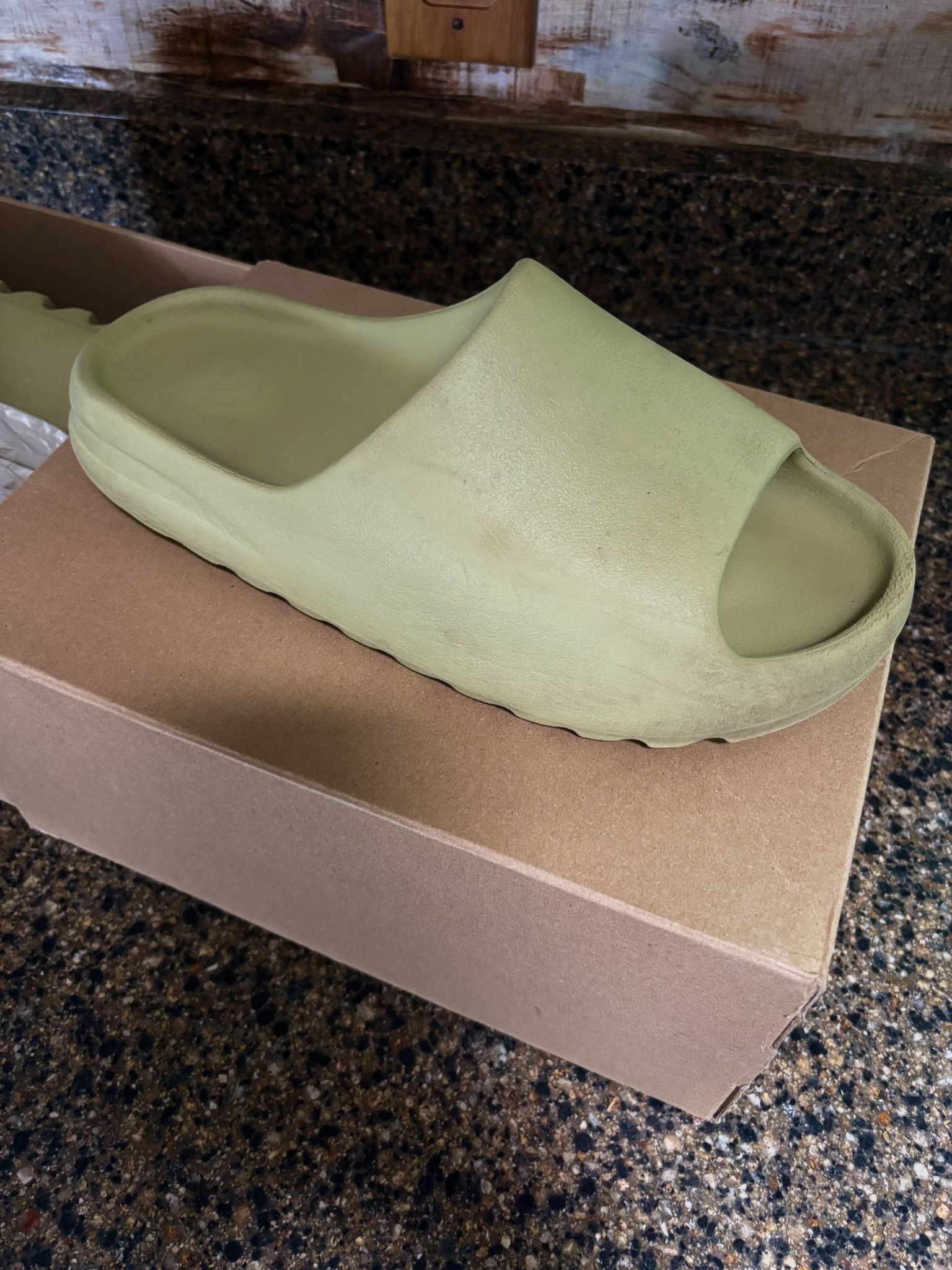 (Authentic) Yeezy Slides. Resin/Green Colorway
