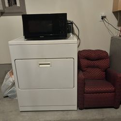 Combo deal: Electric Kenmore Dryer + Free Small microwave 