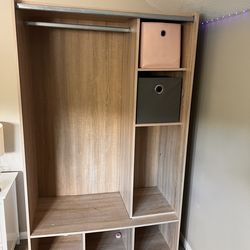 Wardrobe clothing storage