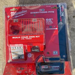 Milwaukee charger and battery M18