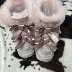 Bailey Bow Uggs
