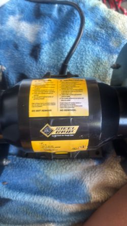 Bench grinder
