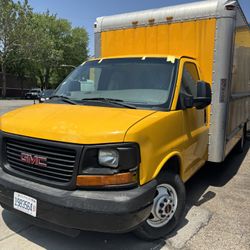 2012 GMC Savanna 