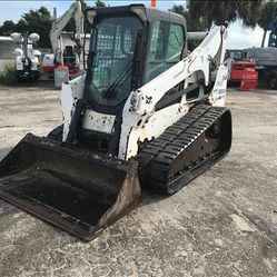  Bobcat T750 Track Skid