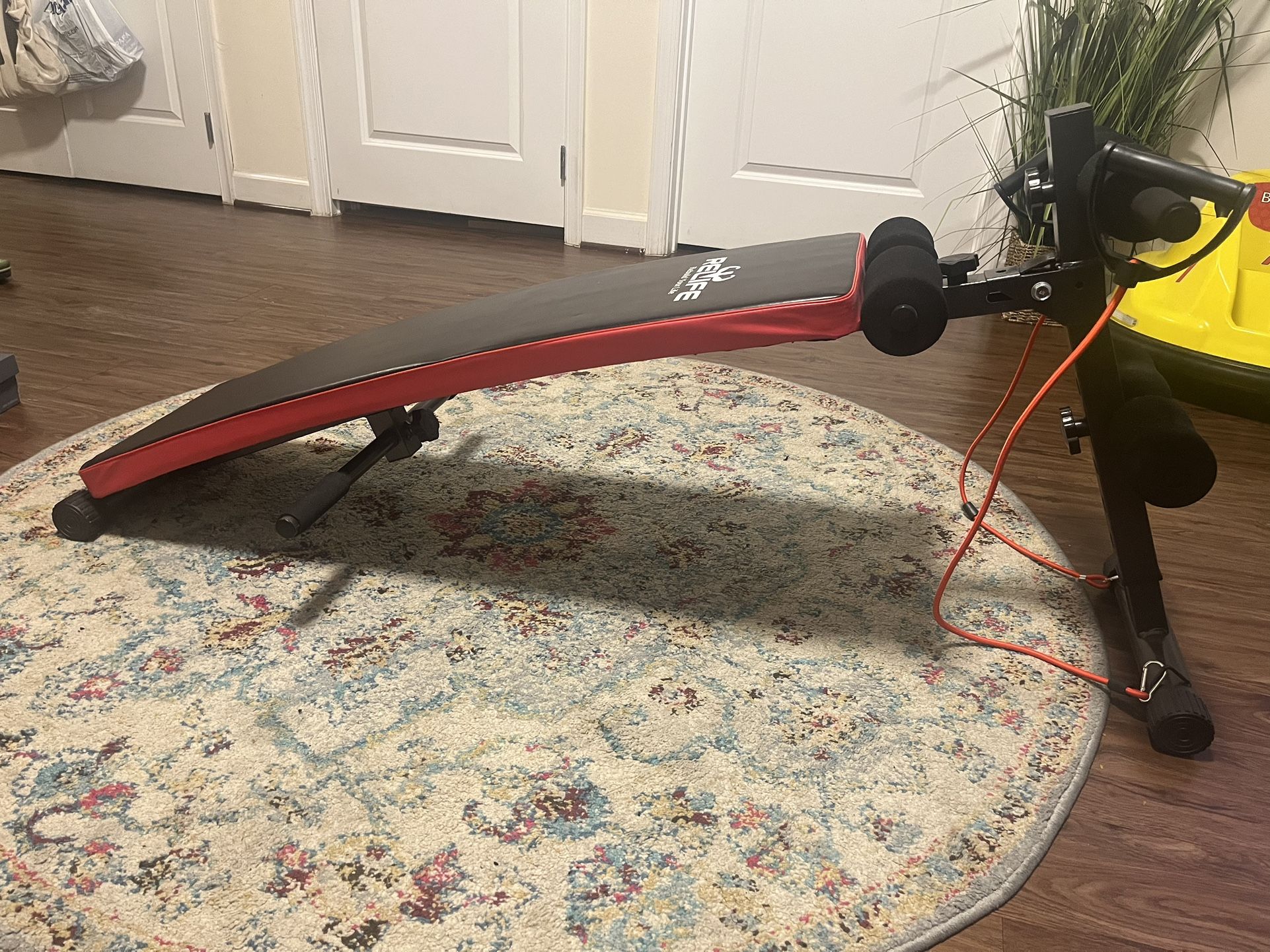 Adjustable & Foldable Sit up Bench