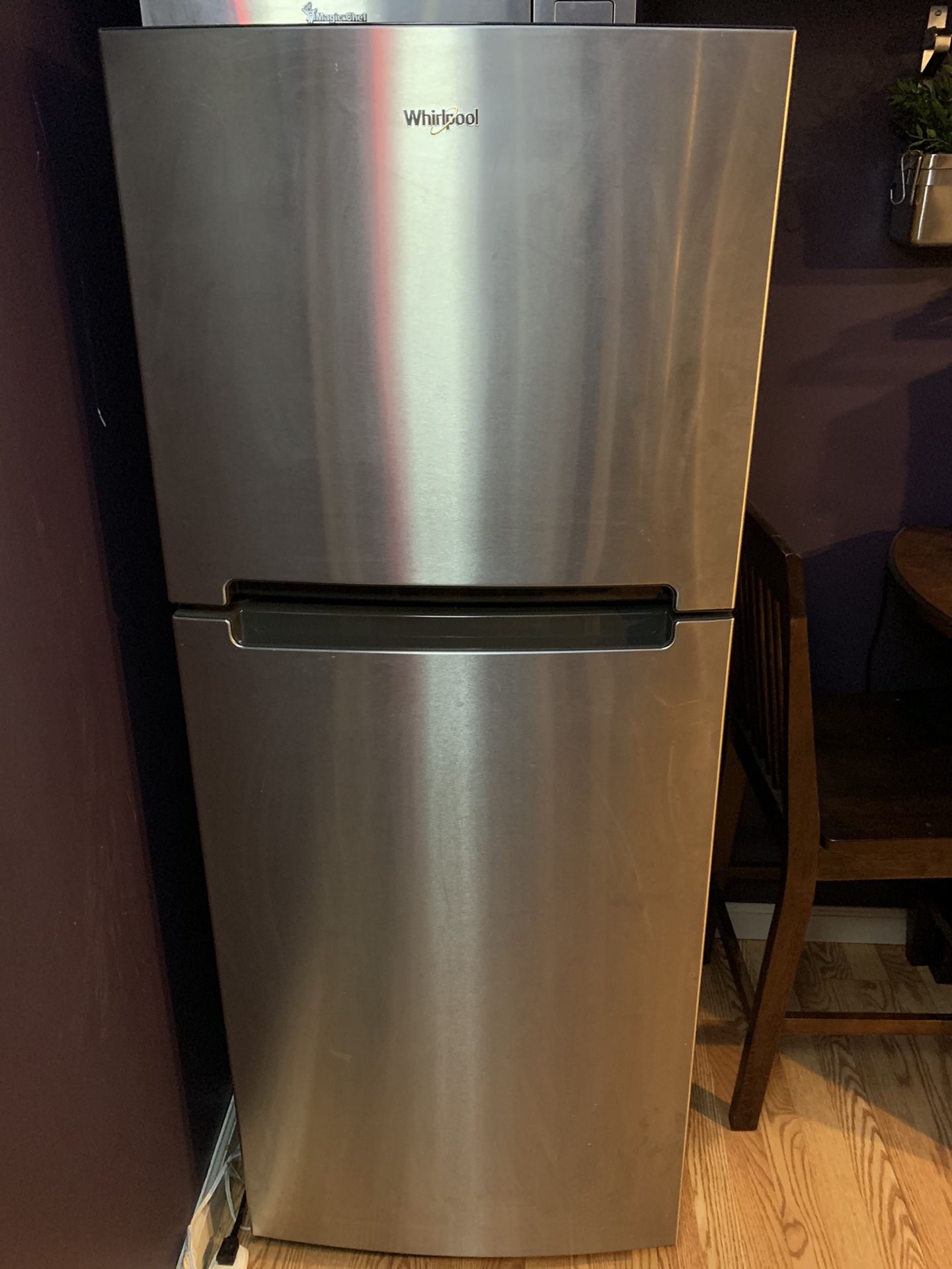Whirlpool stainless steel refrigerator 10.7cu ft.