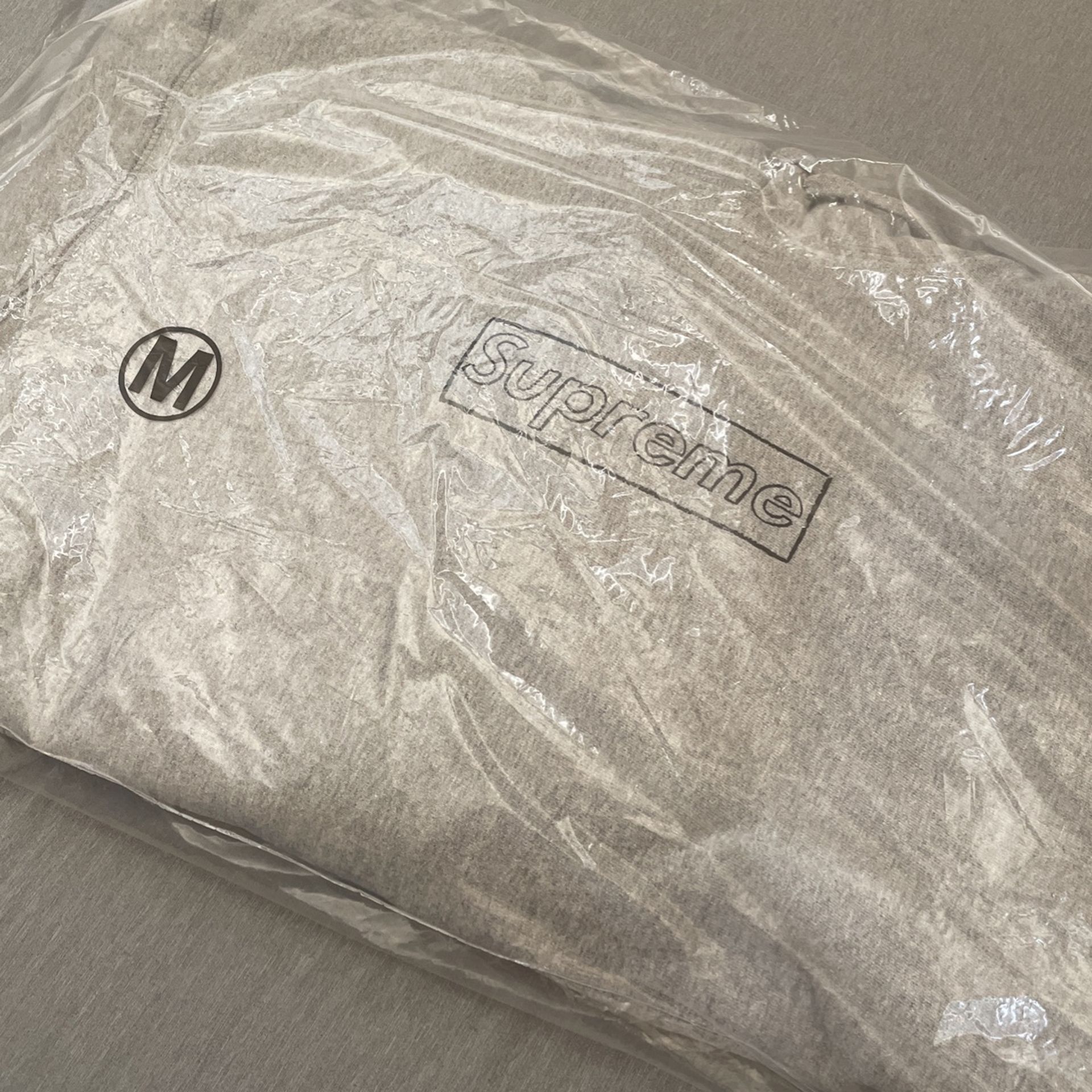 Supreme Kaws Box Logo Size Medium