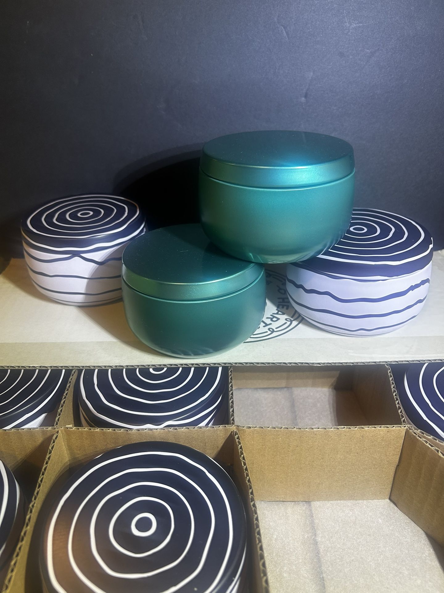 ZEBRA CANDLE TINS 8 oz Round with Lids