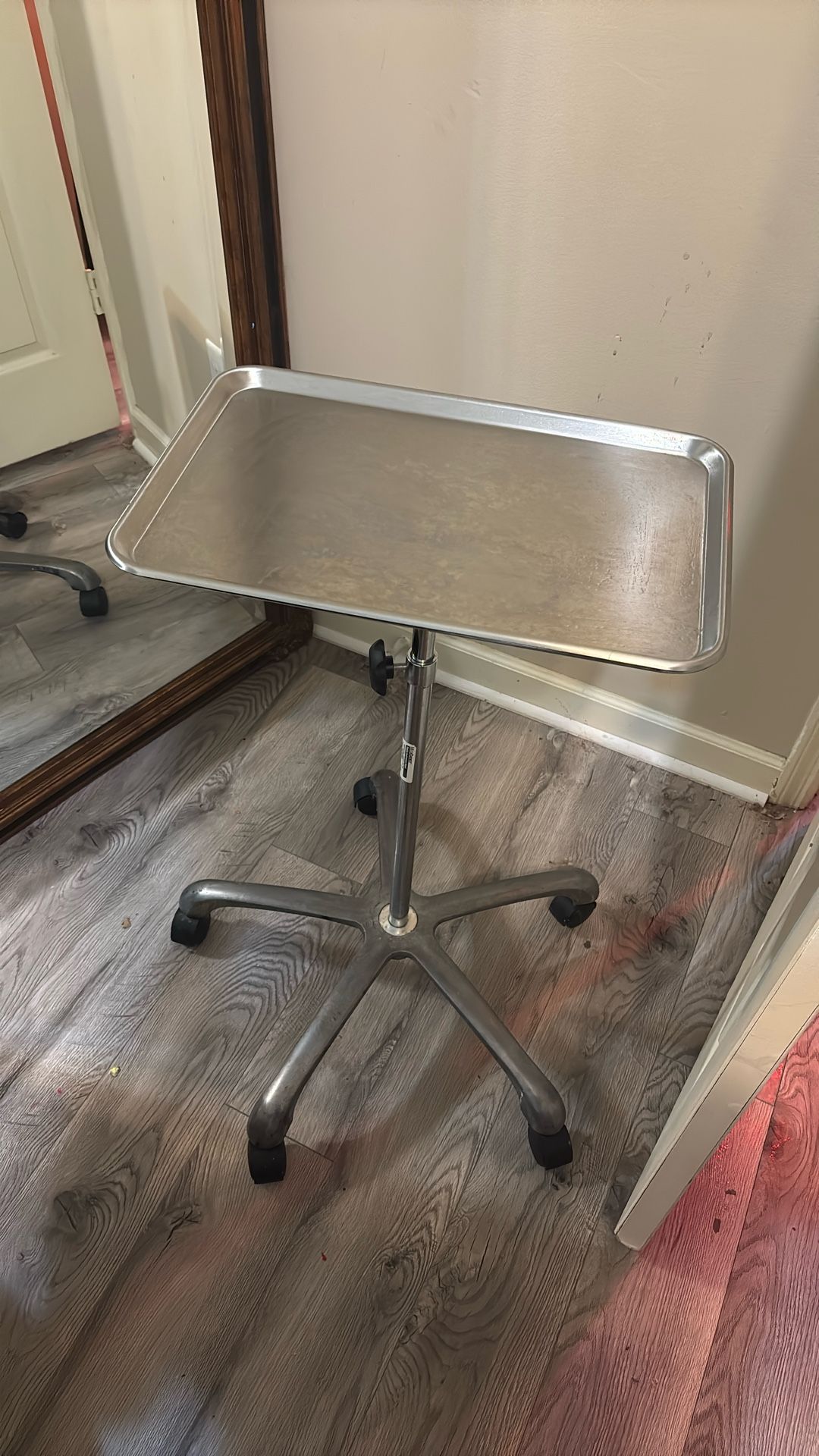 PRO TATTOO PMU MEDICAL TRAY - Wheels Adjustable Height