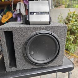 JL Audio 12w3v3 In Ported Box With JL Audio Amp