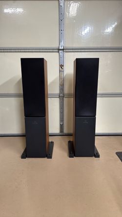 Linn Kaber LS500 speakers