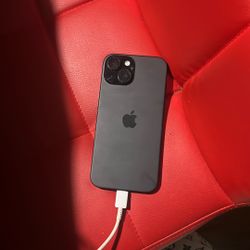 iPhone 15 ( Unlocked) - 8/10 Condition - No iCloud lock 