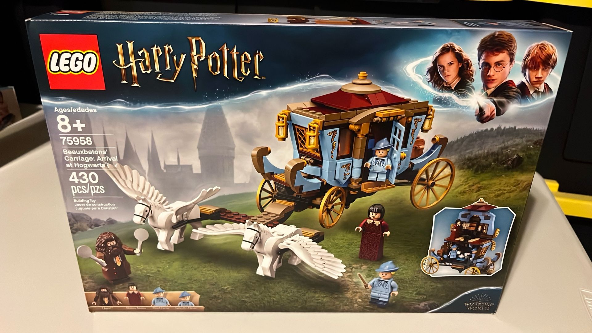 LEGO Harry Potter Beauxbatons' Carriage Arrival at Hogwarts 75958 Retired NEW