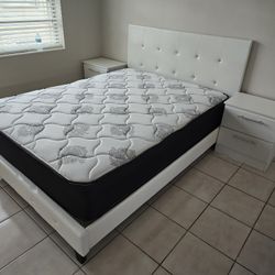 Brand New Queen Bed Frame with Mattress And Nightstands / Cama Queen con Colchón y Mesas De Noche Nuevo … Fast 🚚