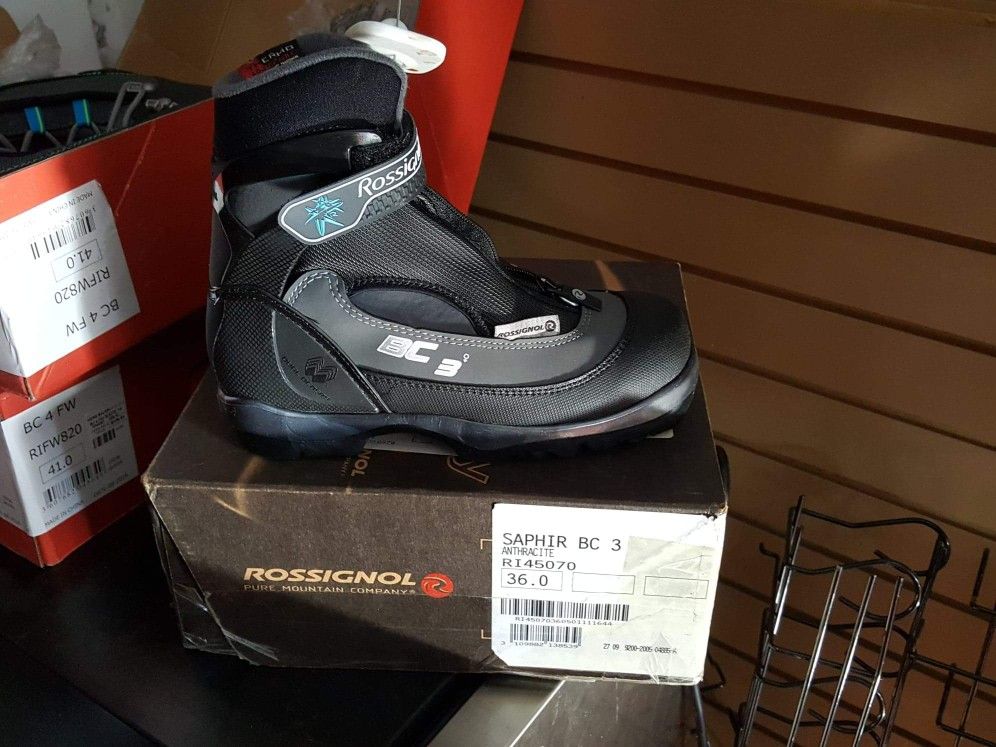 Brand New ski boots