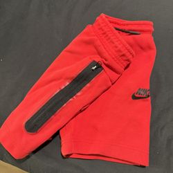 Kids Size 5 Nike Tech Fleece Shorts Used $10