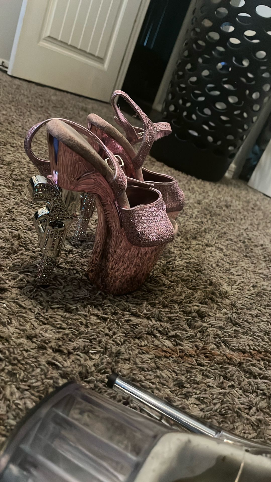 Pink Glitter Pleasers Heels