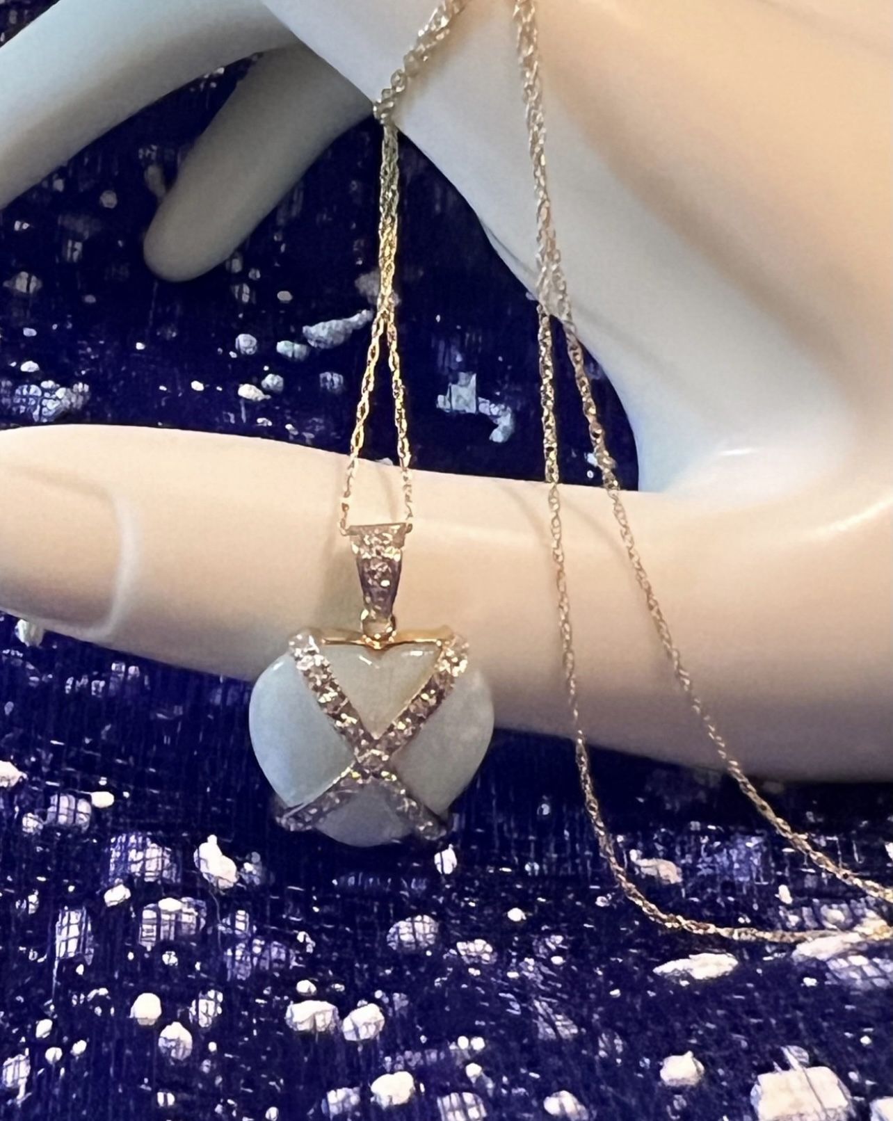 💚 14K Gold Jade & Diamond Heart Pendant Necklace