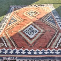 Hand Woven Kilim/Rug Indoor & Outdoor & Reversible 