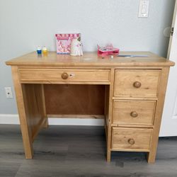 Solid Woo Kids Computer Desk