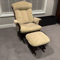 LOUNGE CHAIR W OTTOMAN