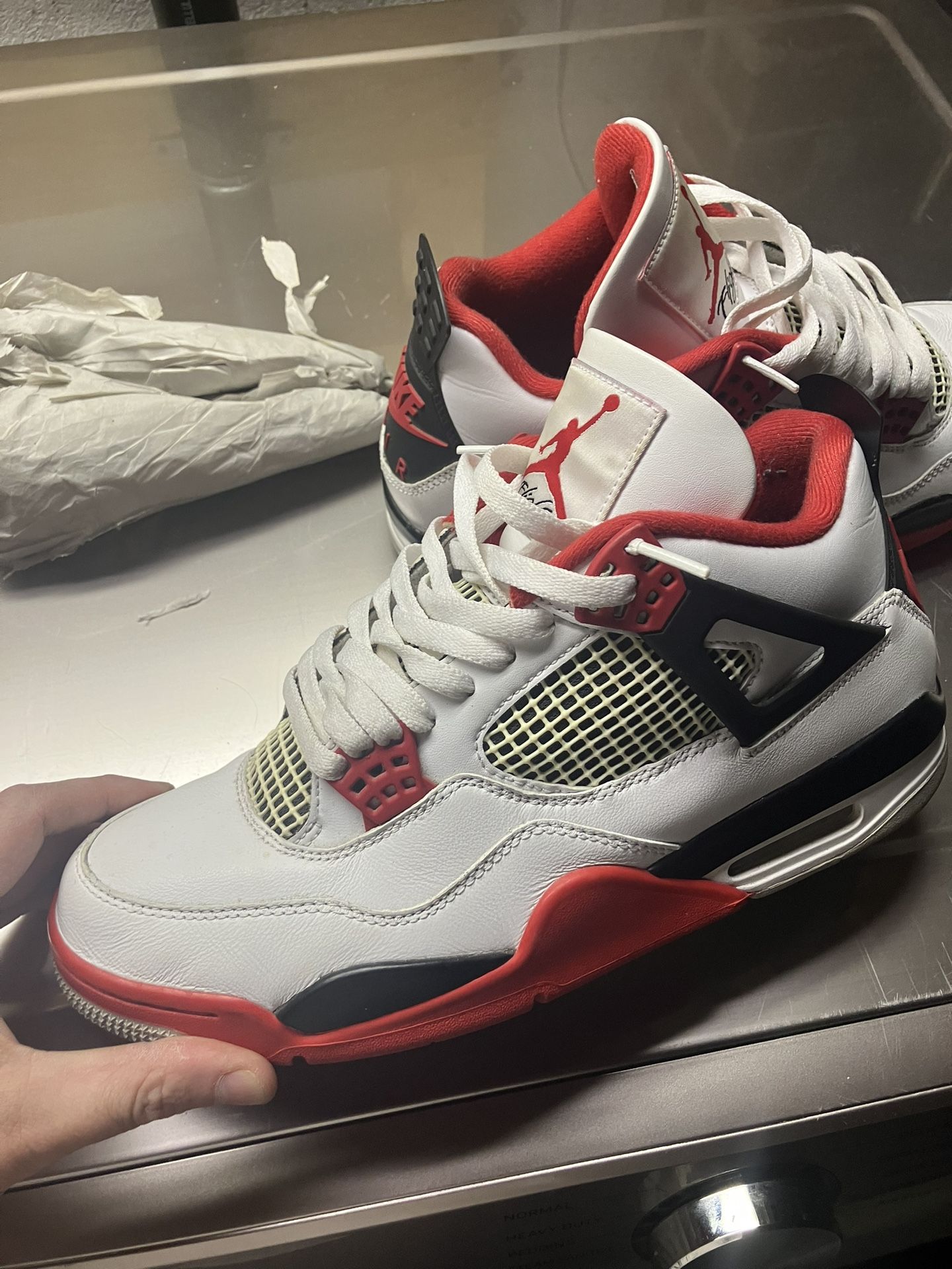 Jordan4 Retro (Fire Red)