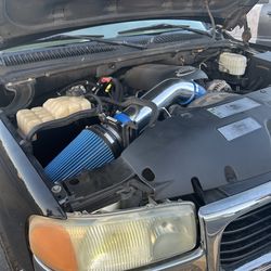 Gmc Yukon chevy Silverado cold air intake Kit 99-06 (brand new)