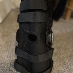 Donjoy Knee Brace 