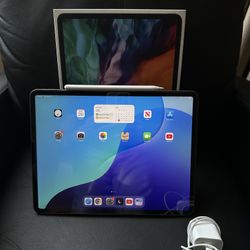 iPad Pro 12.9 (4th Gen) + Apple Pencil (2nd Gen)