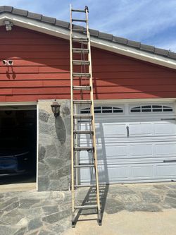 24 ft Fiberglass Extension Ladder