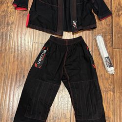 Jiu Jitsu Gi and beltK4