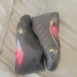 JORDANS Retro 14 Black Mens Size 8