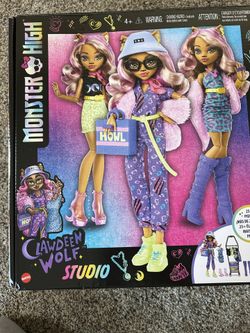 Monster High Clawdeen Wolf Doll & Studio 25 Pieces!