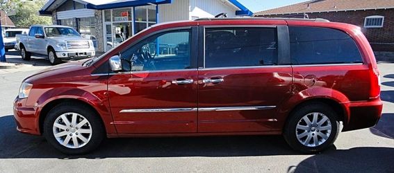 2014 Chrysler Town & Country