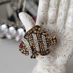 Rhinestone Fish Ring Elastic Stretch Band One Size Fits Most Gold Tone New