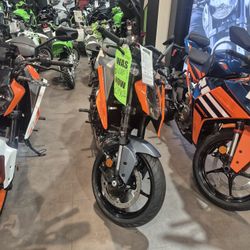 2024 KTM 250 Duke