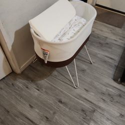 Happy Baby Snoo $200 With Out Cord 