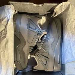 Jordan 4 Y Wet Cement