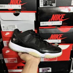 Jordan 72-10 11 Low size 10 VNDS